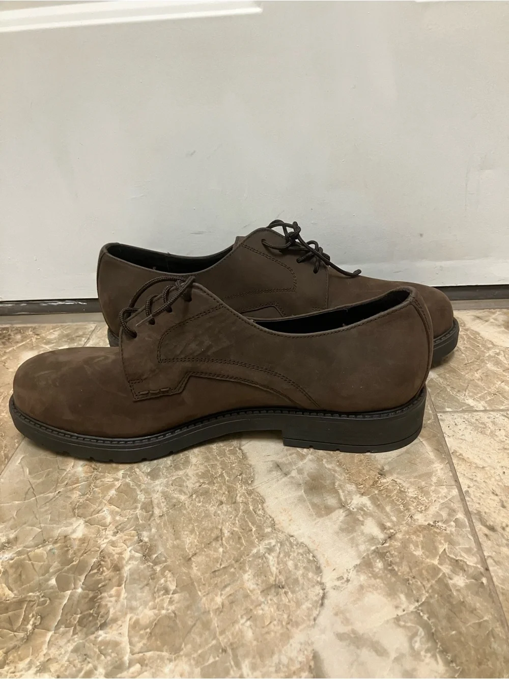 Brown Shoe Company brown color